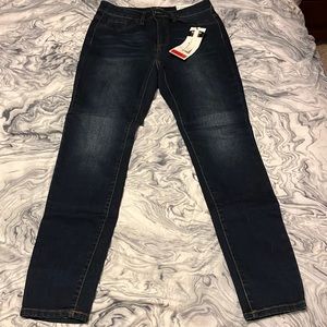 Brand new Woman blue high waisted jeans